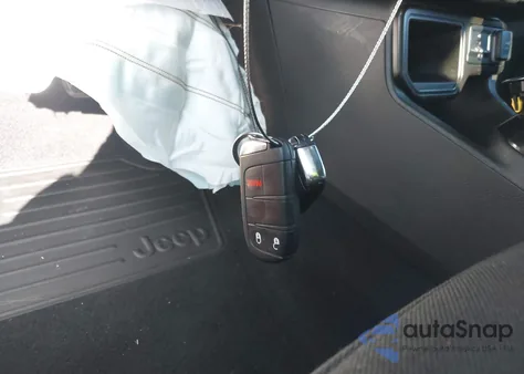 2021 Jeep Renegade Latitude Fwd from USA, damaged, VIN ZACNJCBB8MPN10192